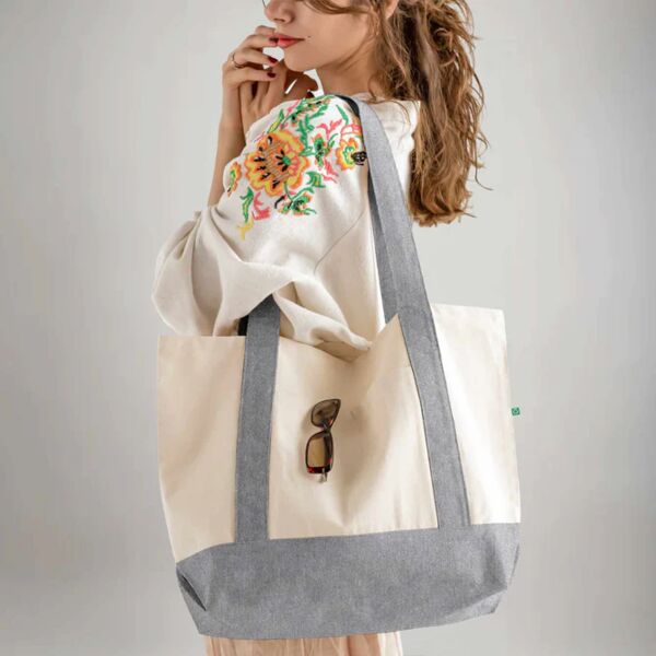 Recycled Iconic Shopping Bag Thumbnail